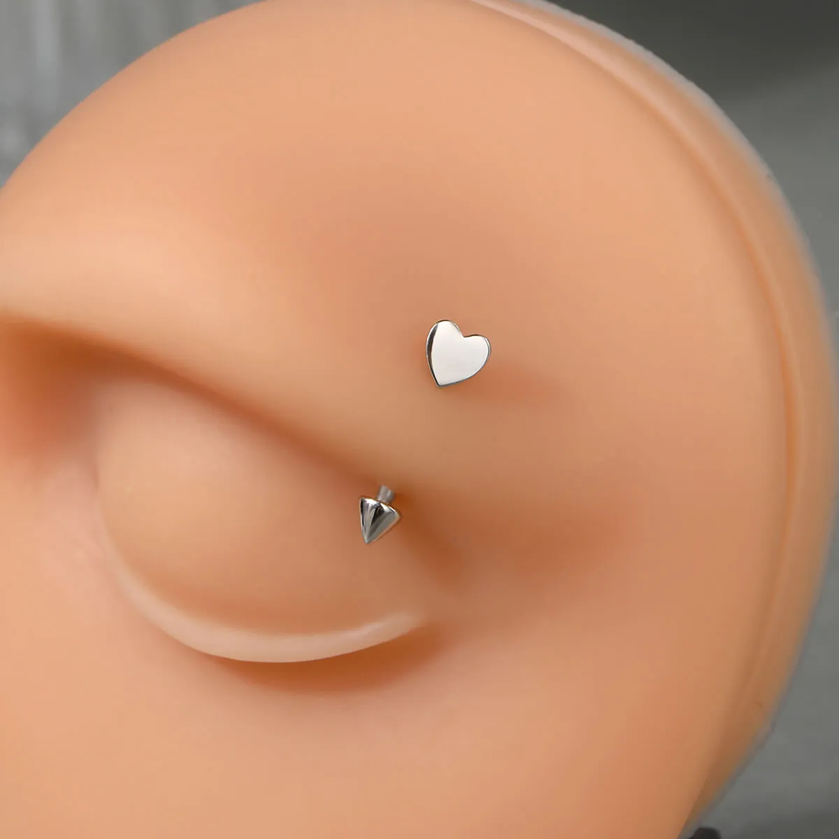 16G 925 Sterling Silver Flat Heart Top Eyebrow Ring