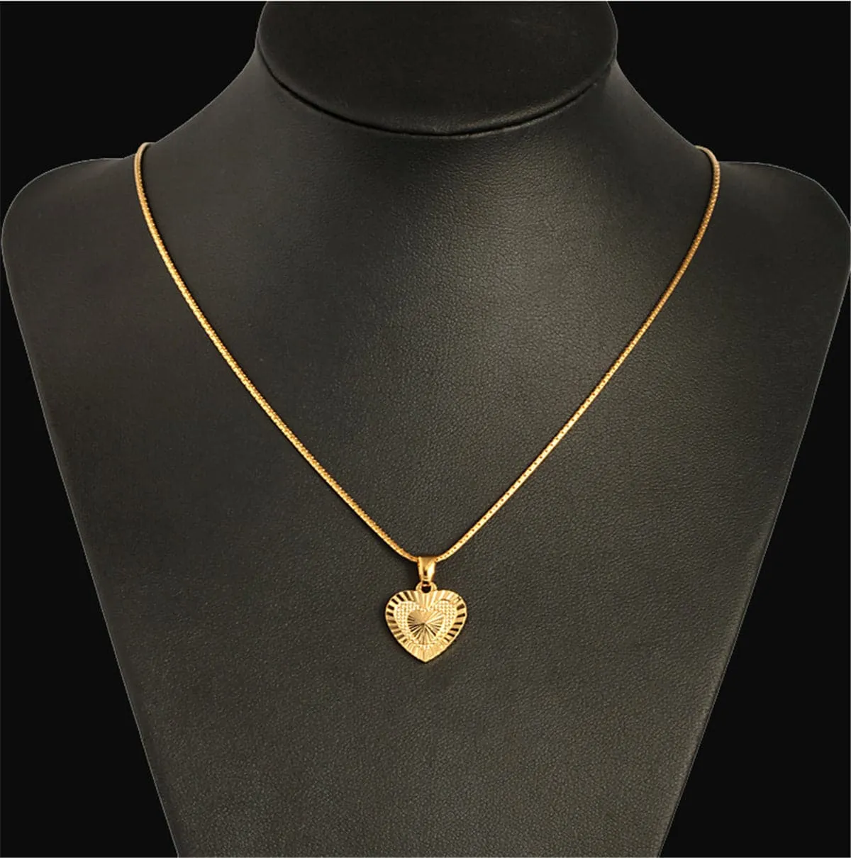 18K Gold-Plated Embroidery Heart Pendant Necklace