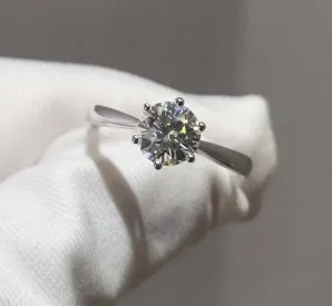 18k White Gold Round Cut 1 Carat 6.5mm D Color Diamond Engagement Ring