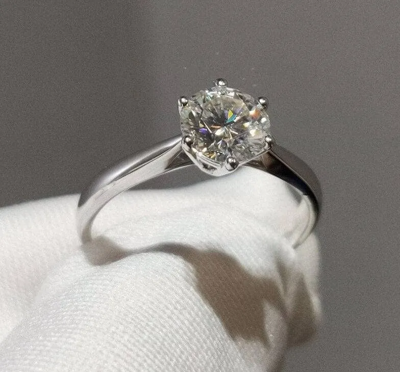 18k White Gold Round Cut 1 Carat 6.5mm D Color Diamond Engagement Ring
