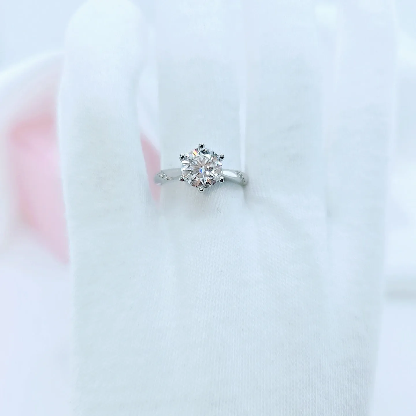 2 Carat Round Round Cut Diamond Engagement Ring