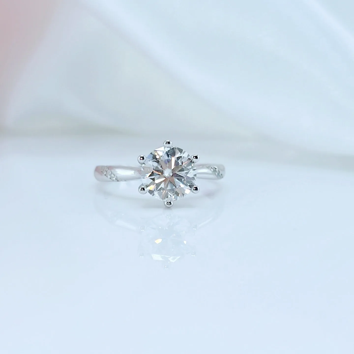 2 Carat Round Round Cut Diamond Engagement Ring