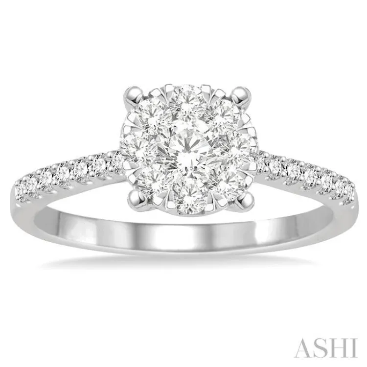 3/4 Ctw Round Cut Lovebright Diamond Ring in 14K White Gold