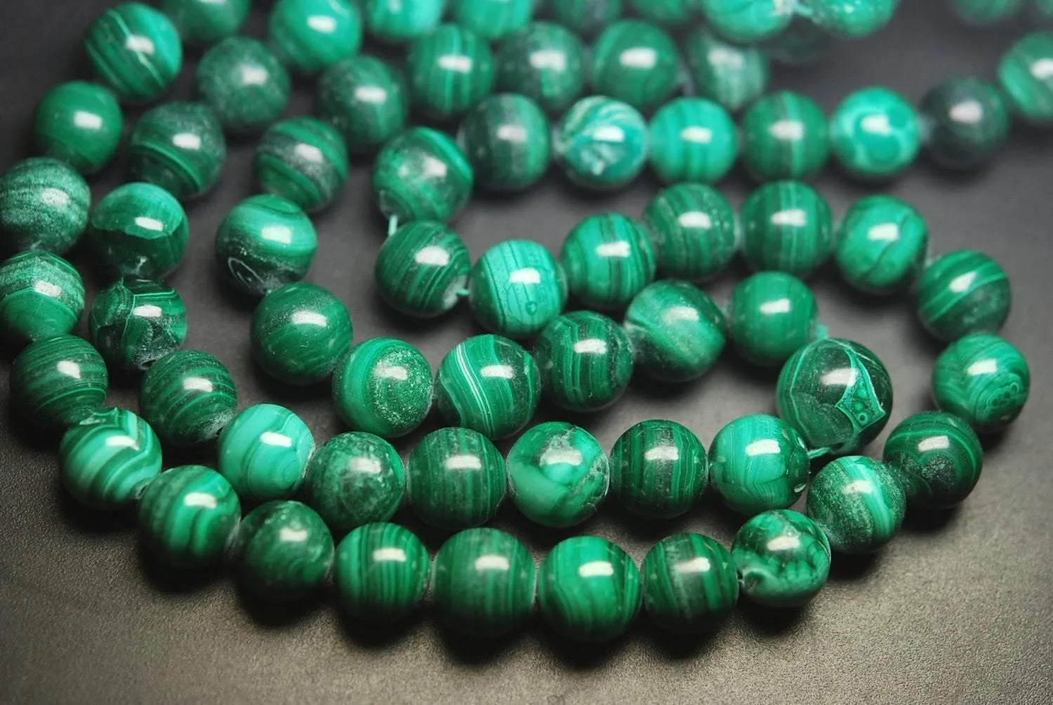 8 Inch Strand, Natural Quality Malachite Smooth Round Beads Size 10-11mm