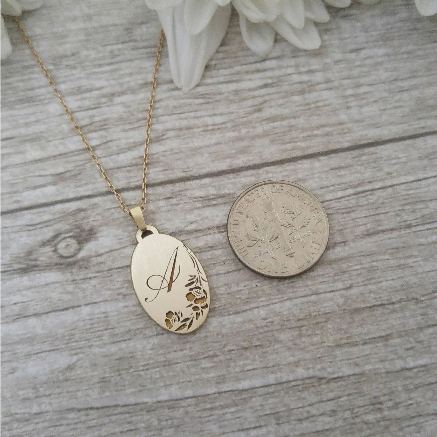 Gold Initial necklace, gold engraved necklace, Personalized rose gold Necklace, Monogram disc necklace, unique initial pendant