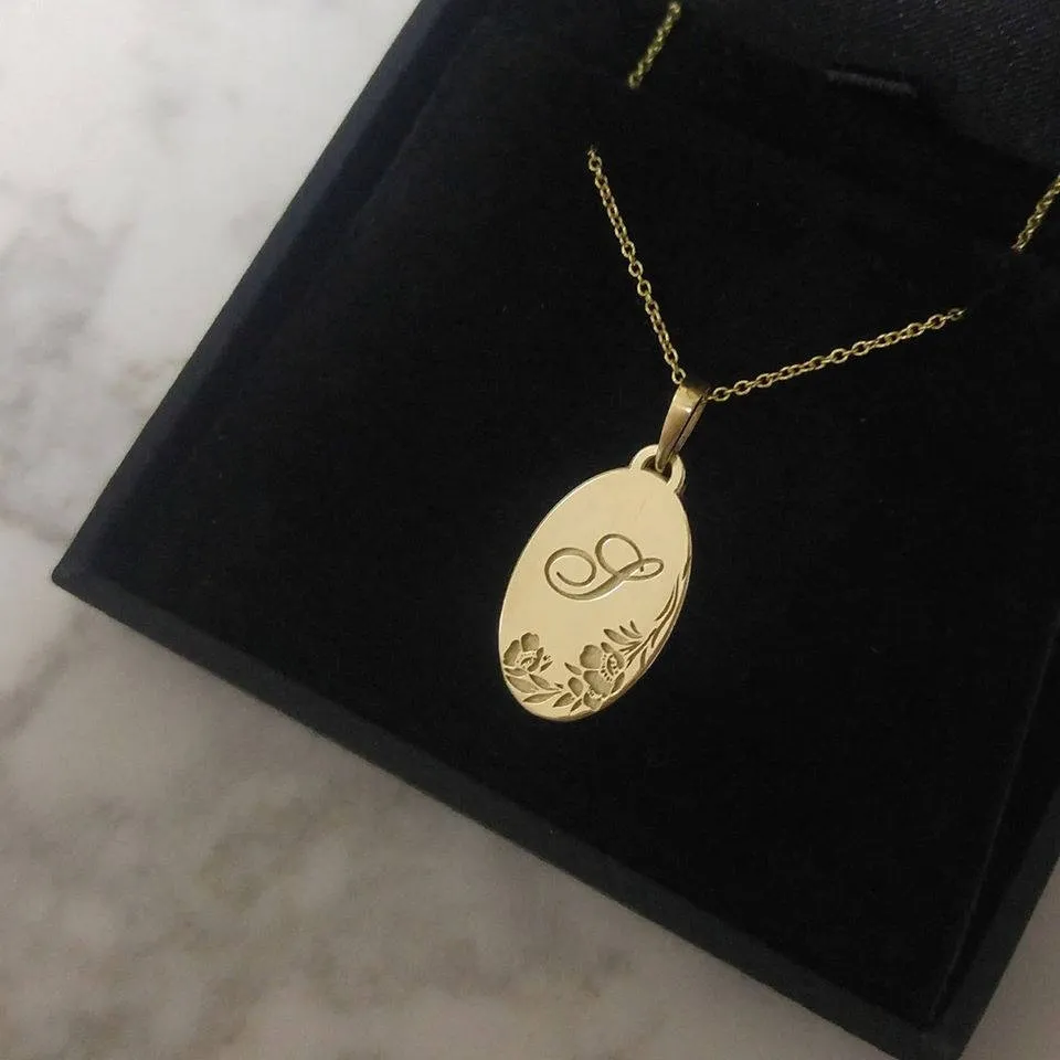 Gold Initial necklace, gold engraved necklace, Personalized rose gold Necklace, Monogram disc necklace, unique initial pendant