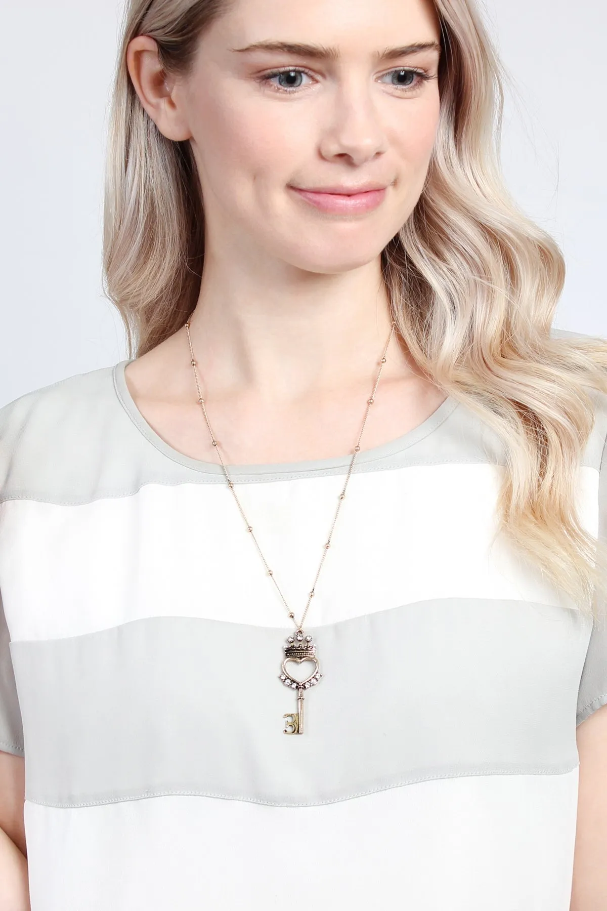 HEART CROWN KEY PENDANT NECKLACE