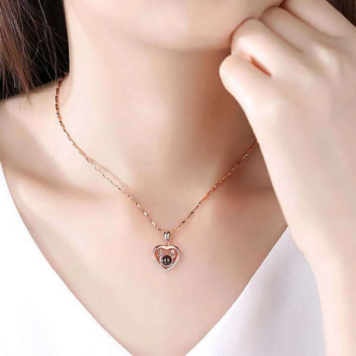 Heart Shaped Love Reindeer Projection Necklace