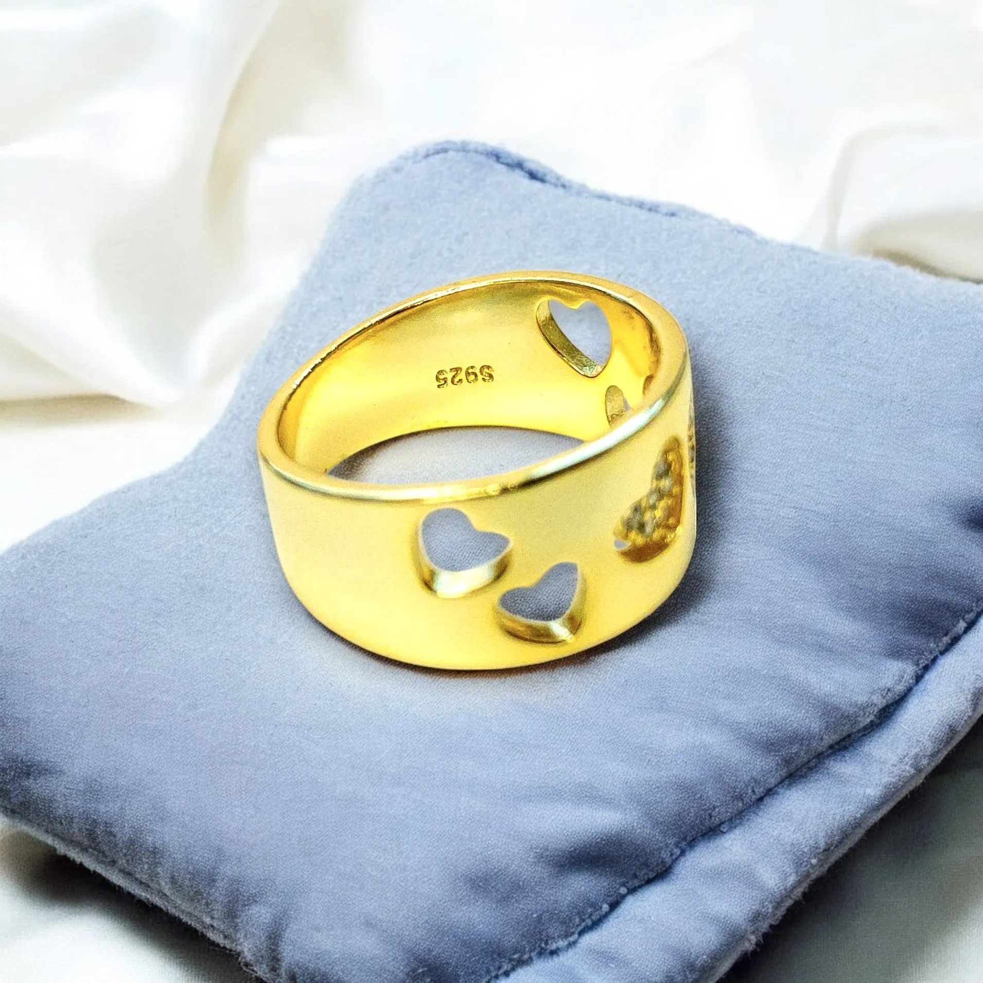 Hearts on Band Ring