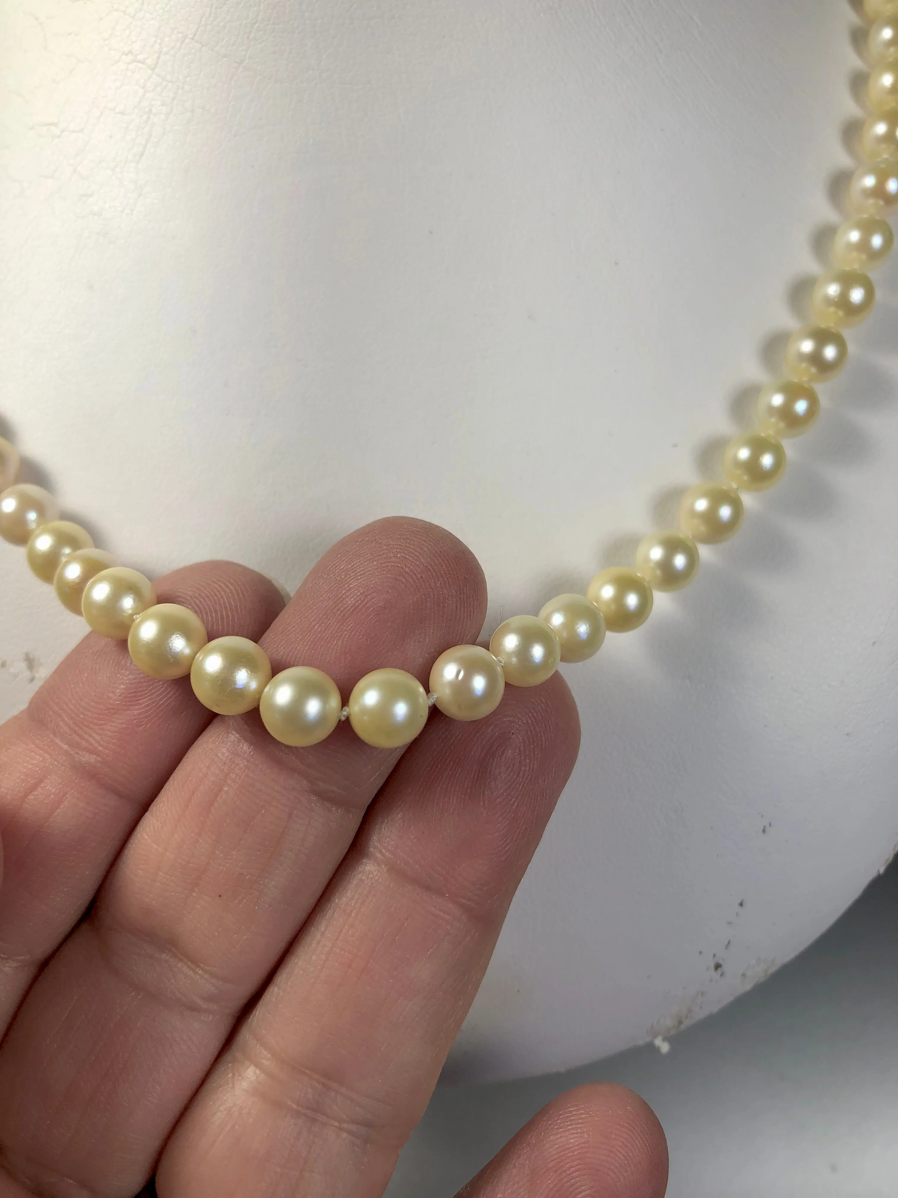 Japanese Akoya Pearl Necklace Gold 19 Inches