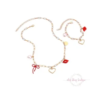 Kiss Kiss Necklace & Bracelet Set