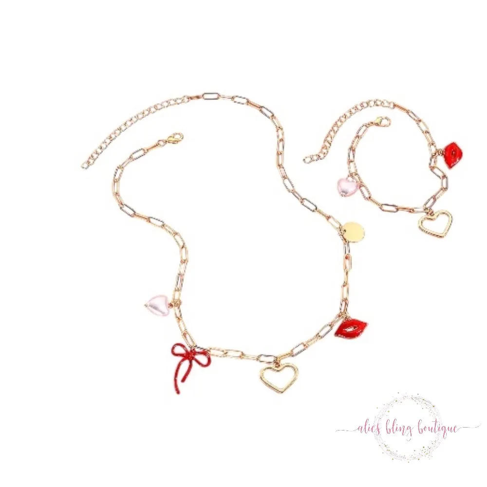 Kiss Kiss Necklace & Bracelet Set