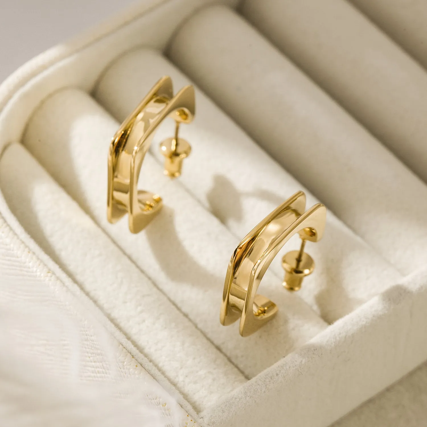 L-shaped stainless steel smooth earrings-SCE380STGC