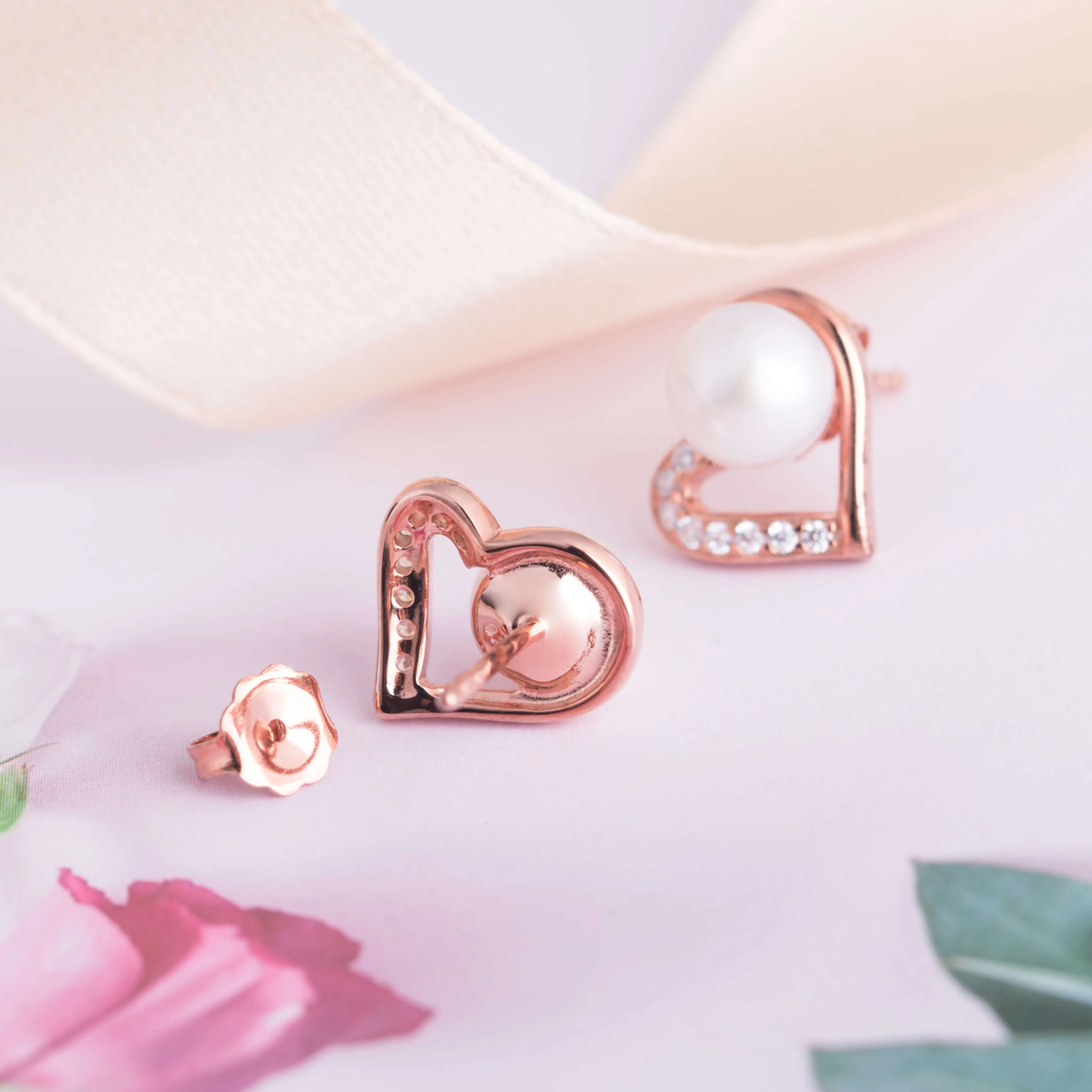 Molah Silver Freshwater Pearl and Cubic Zirconia Heart Stud Earrings