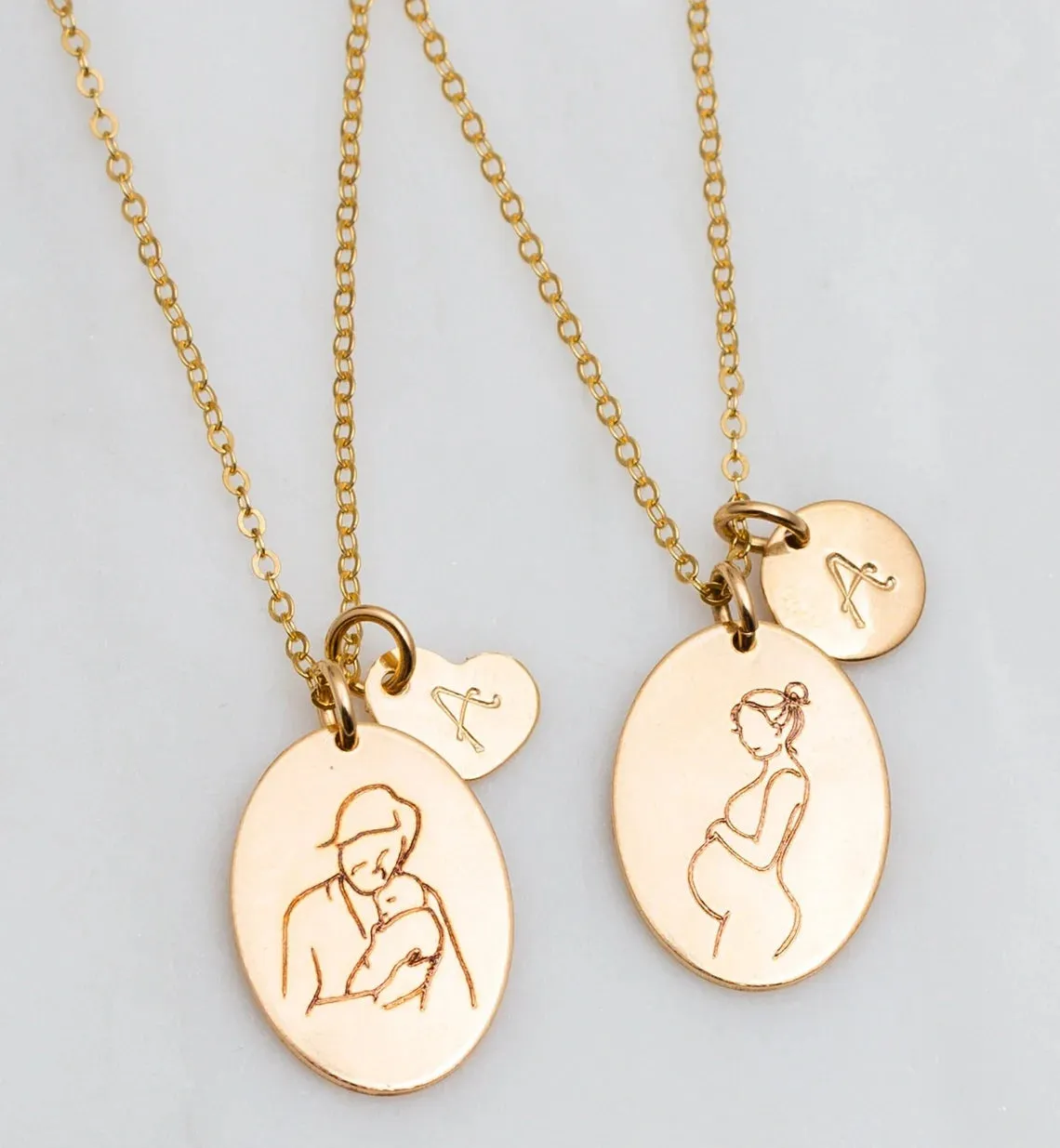 Mother and Grandmother Oval Disc Pendant Sketch Necklace
