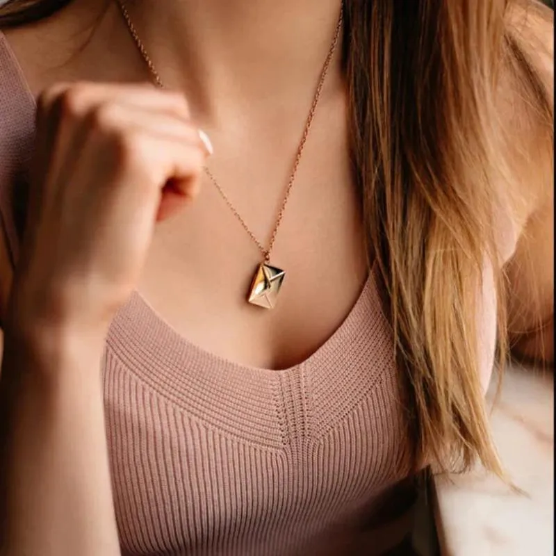 Personalized Envelope Design Necklace