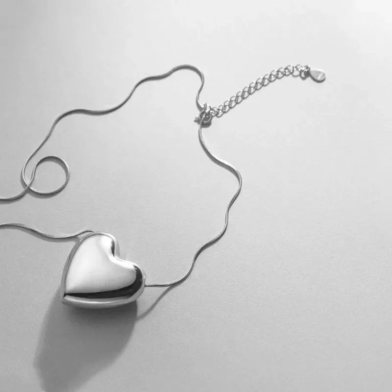 Romantic Heart Shaped Short Necklace