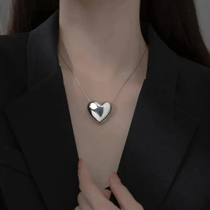 Romantic Heart Shaped Short Necklace