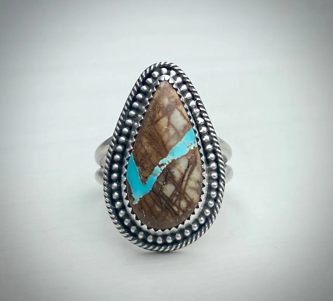 Royston Ribbon Ring