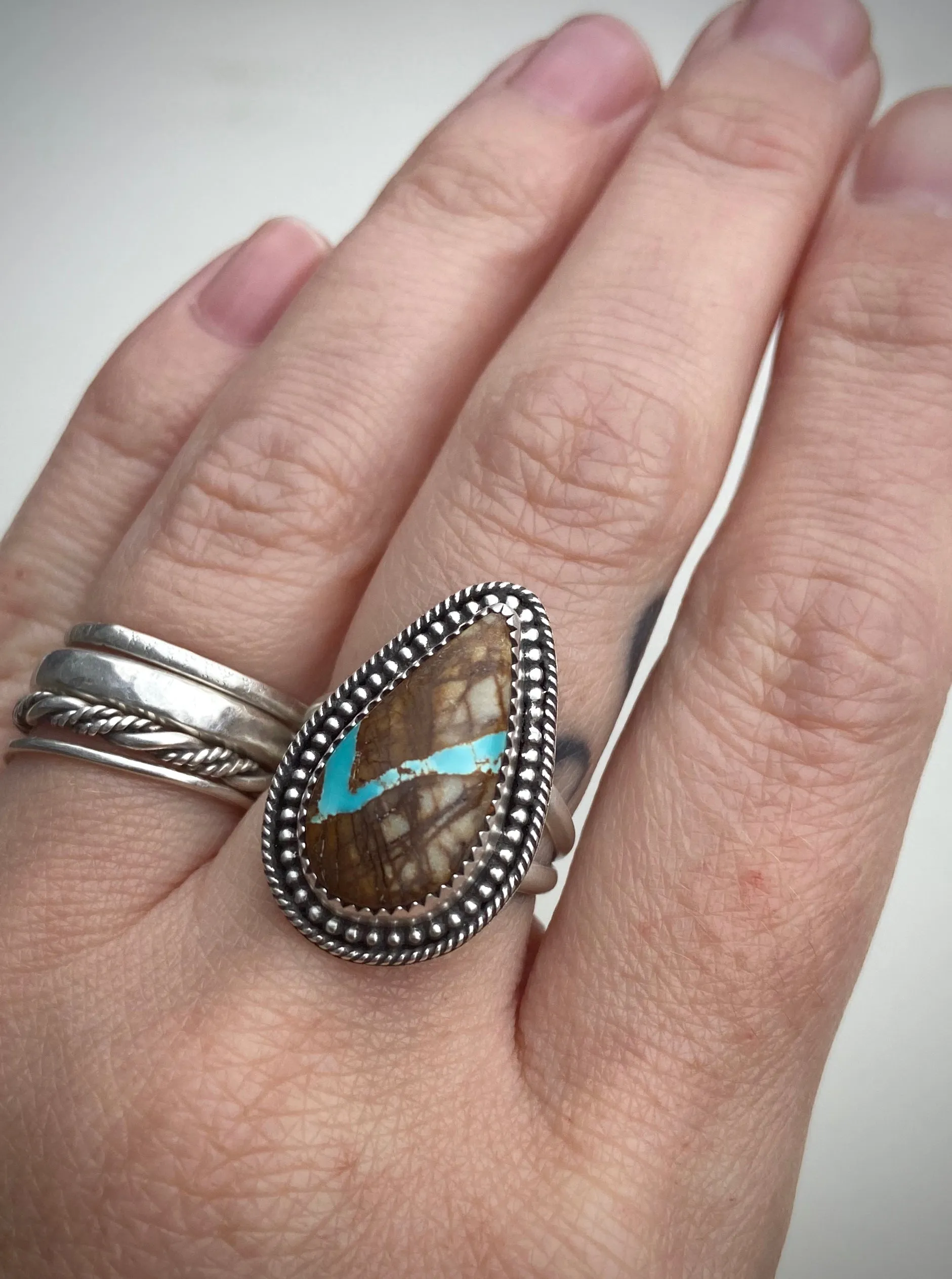 Royston Ribbon Ring
