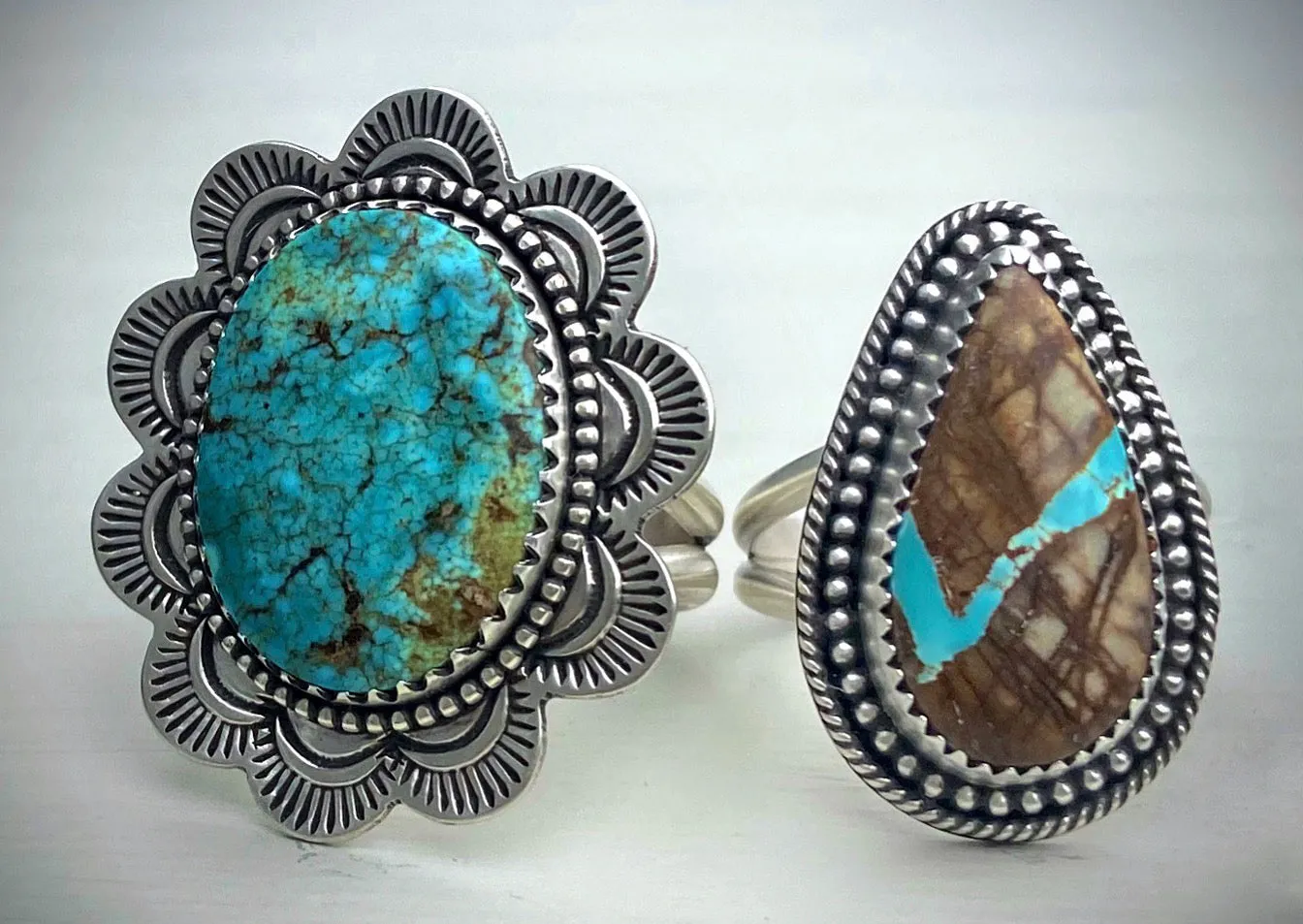 Royston Ribbon Ring