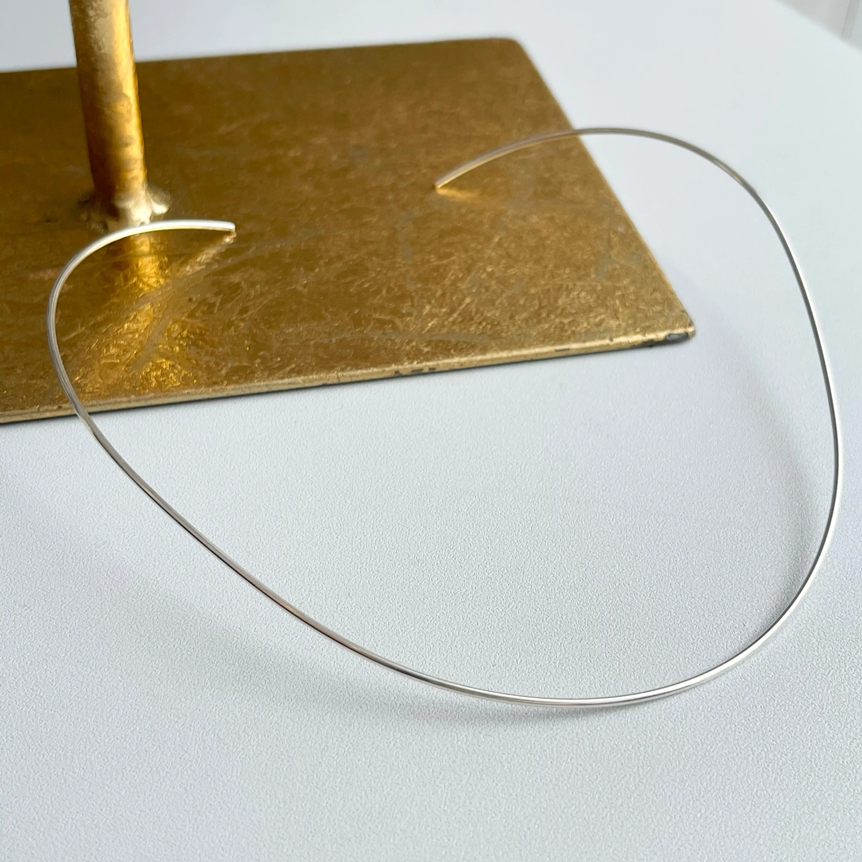 Sterling Silver Thin Oval Collar Necklace