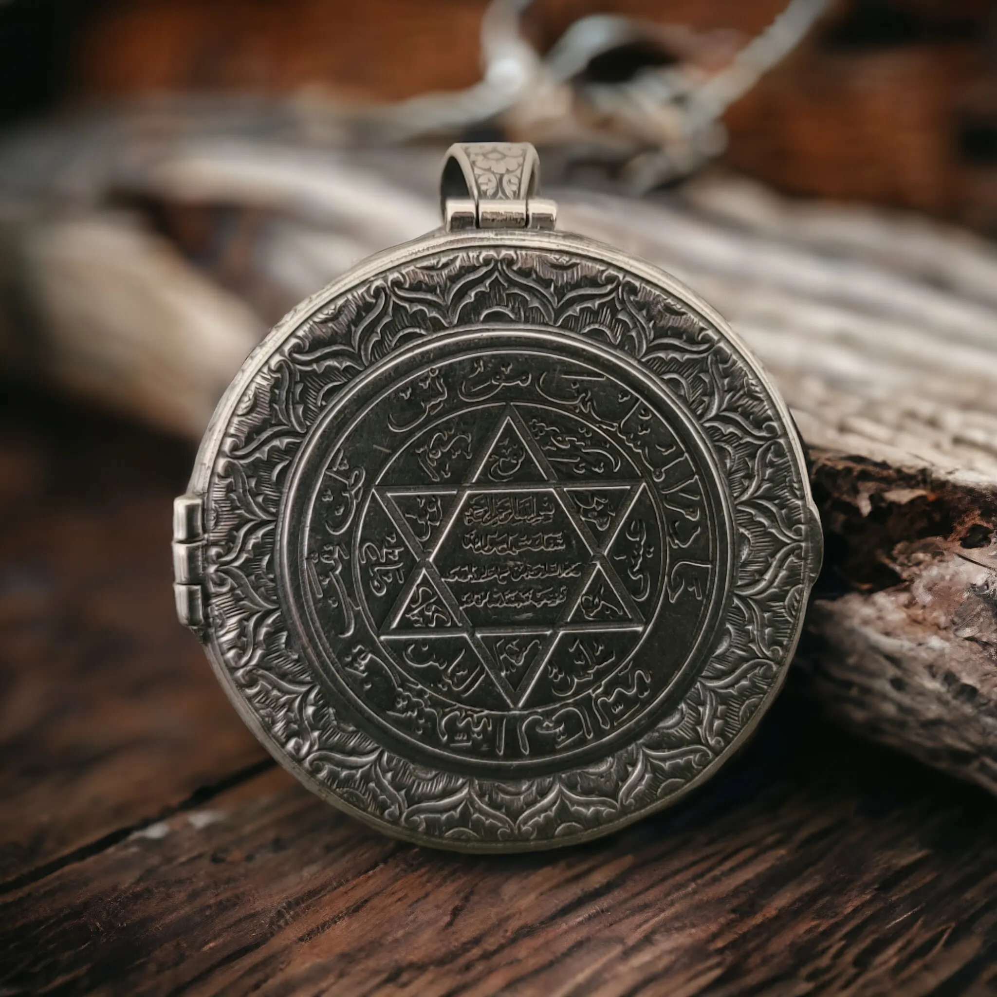 The Necklace of the four seals 10 pieces only