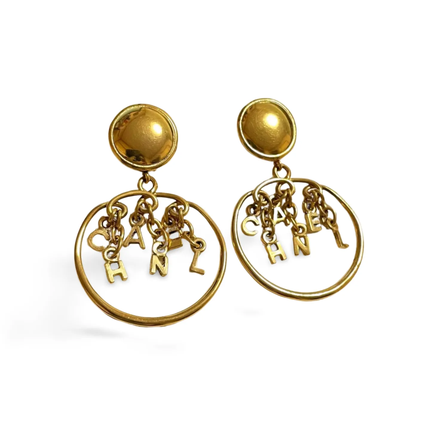 Vintage CHANEL golden round motif and logo letter dangling earrings. Rare and adorable jewelry for your collection. 060820ac3