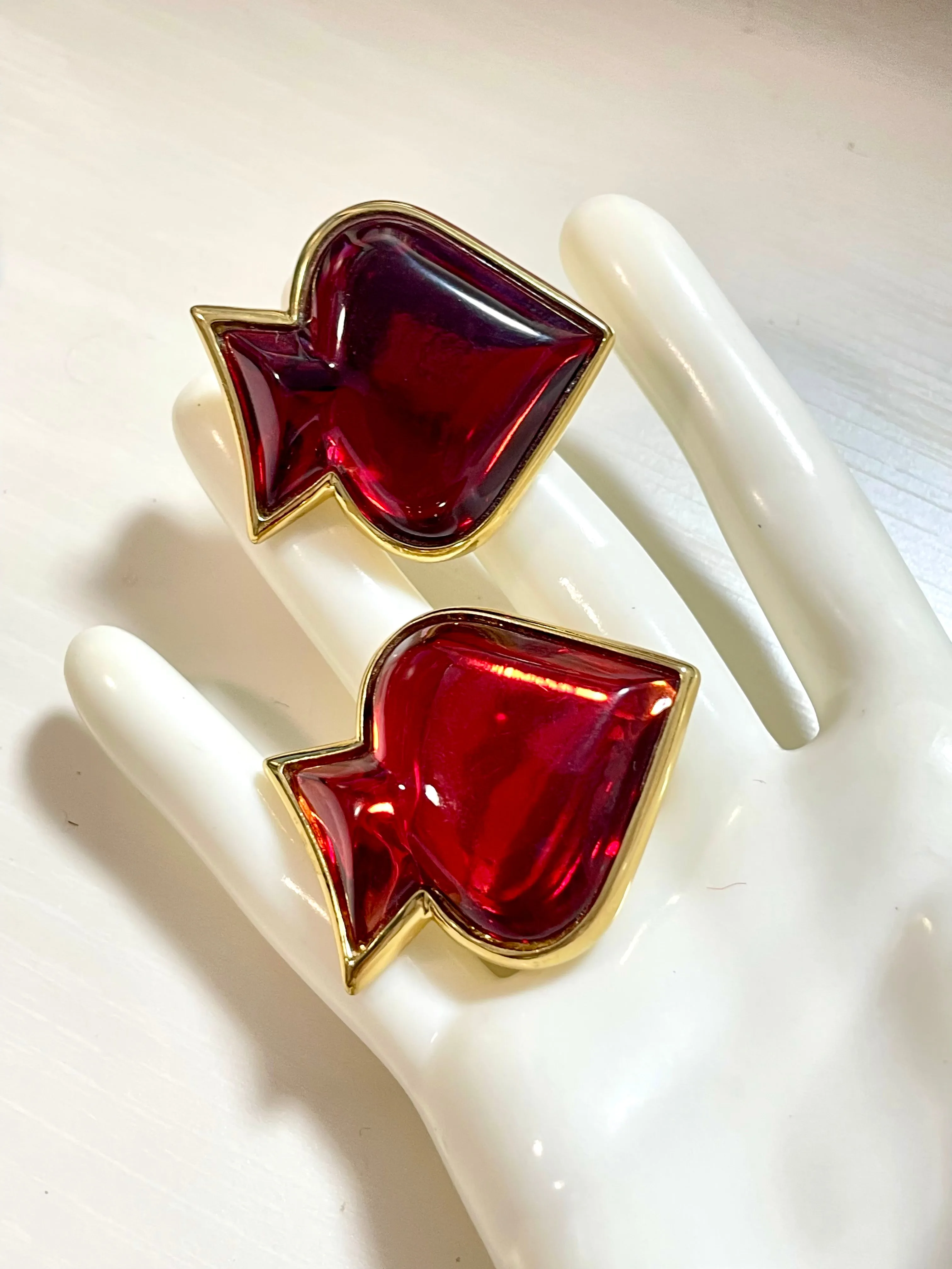 Vintage Yves Saint Laurent red gripoix stone spade earrings with golden frames. Gorgeous design YSL jewelry. 070128ac6