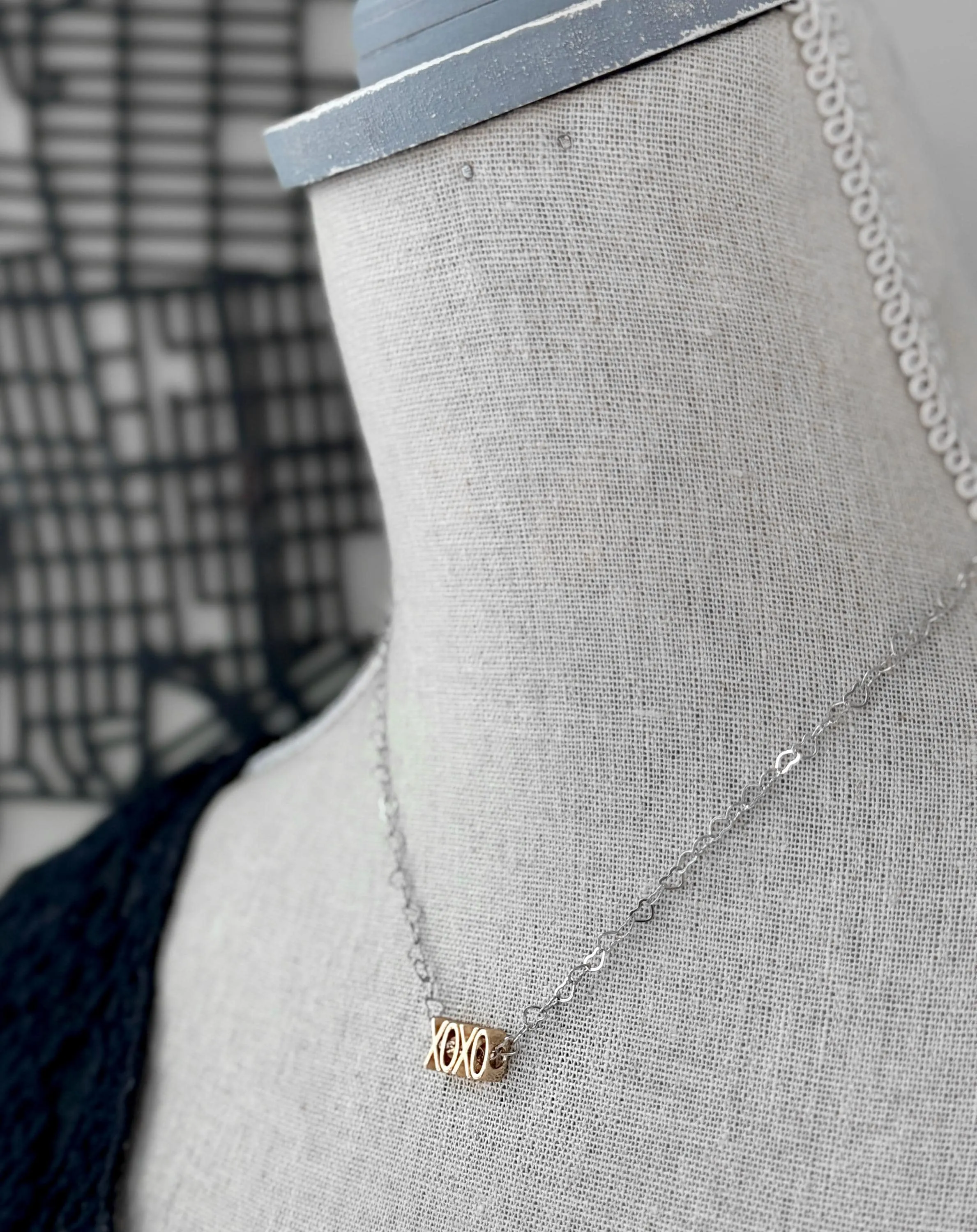 XOXO Hugs   Kisses Pendant Necklace