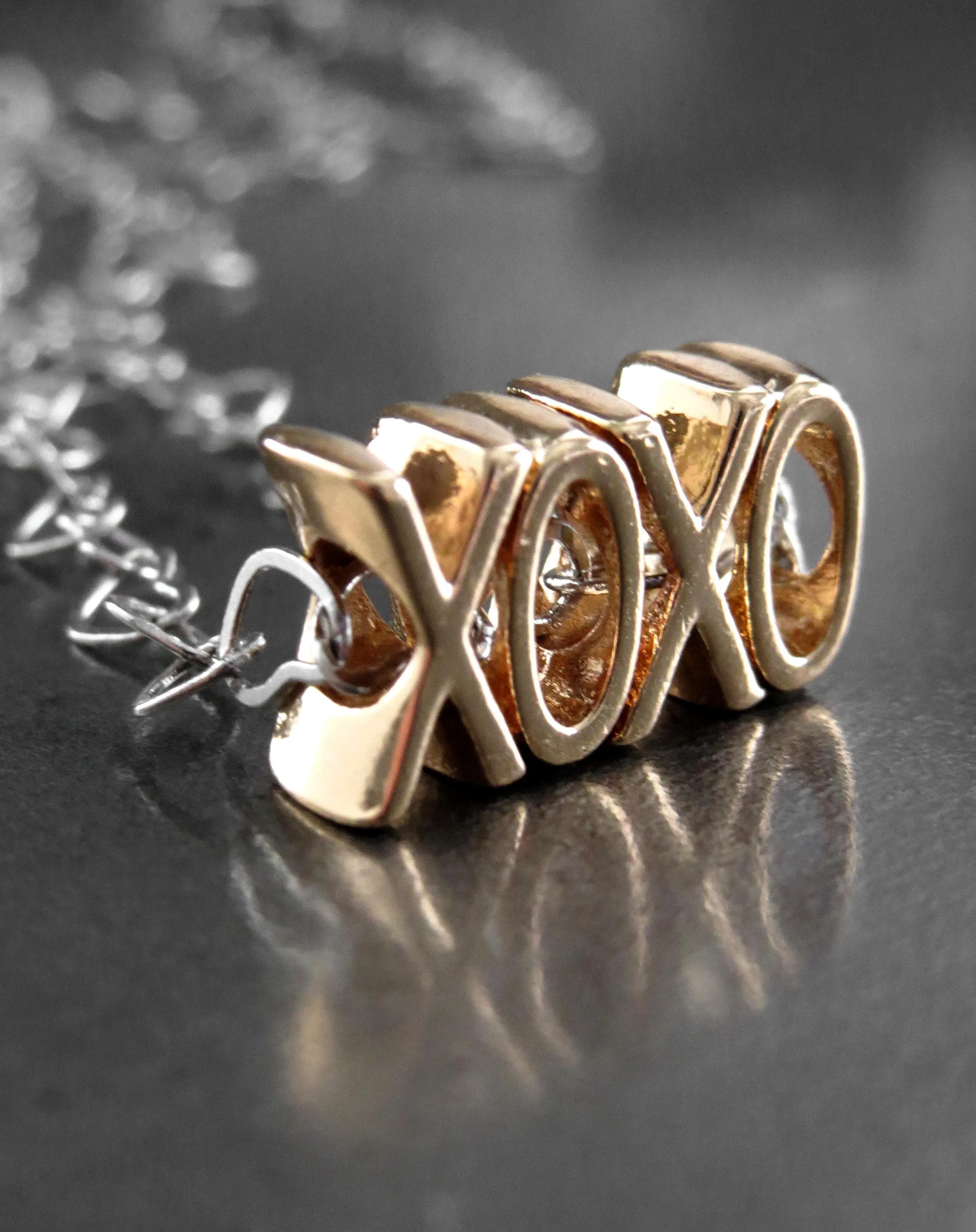 XOXO Hugs   Kisses Pendant Necklace
