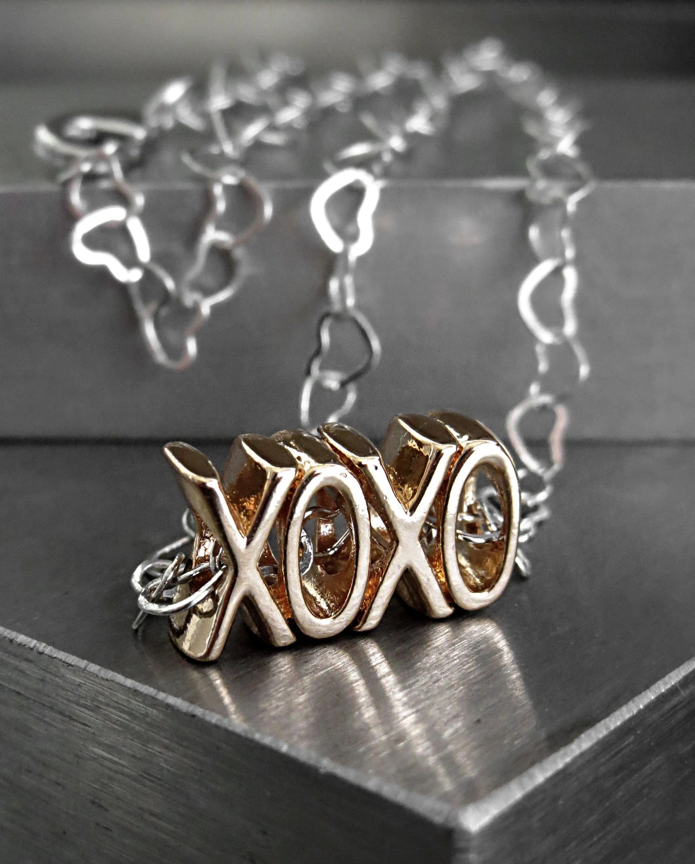 XOXO Hugs   Kisses Pendant Necklace